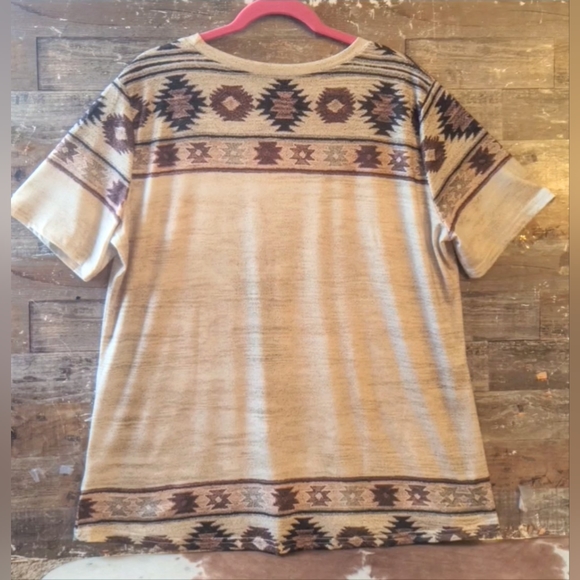 New Indian Head Dress Aztec Oatmeal Colored Tee - Picture 9 of 13